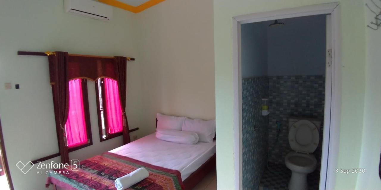 Watukarung Sackstone Guesthouse Kalak Exterior photo