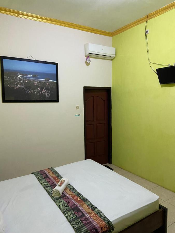 Watukarung Sackstone Guesthouse Kalak Exterior photo